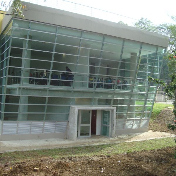 biblioteca-colegio-mayor-de-antioquia-1