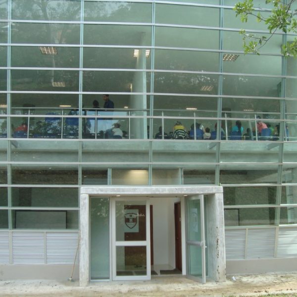 biblioteca-colegio-mayor-de-antioquia-6